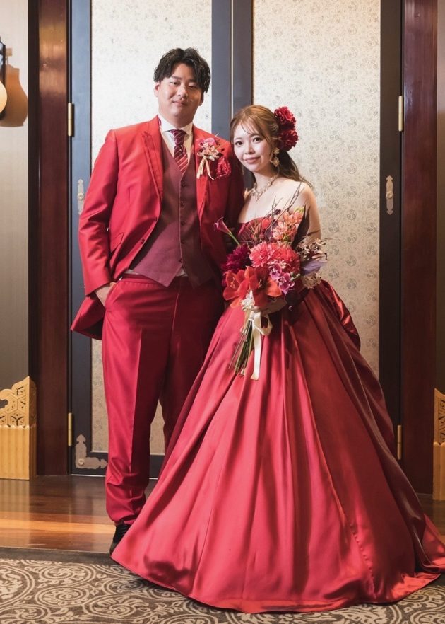 レンタルカラードレスとレンタルタキシード