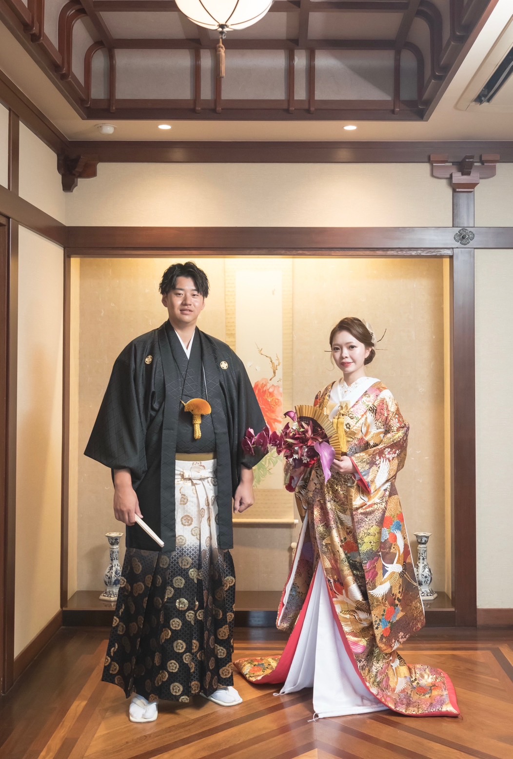 レンタル色打掛とレンタル黒紋付袴