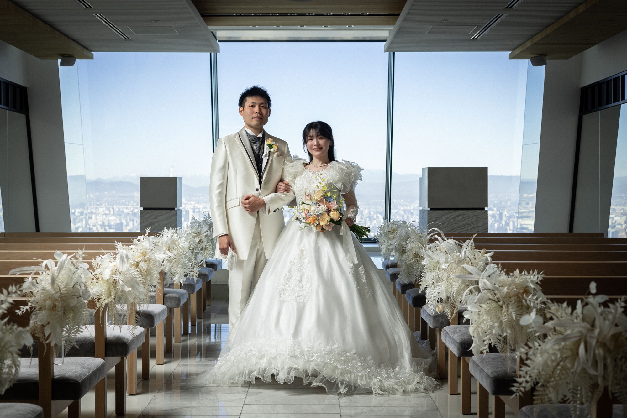 オーダーウエディングドレスとレンタルタキシード