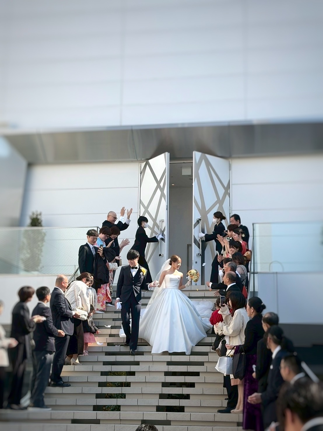 レンタルウエディングドレスとレンタルタキシード